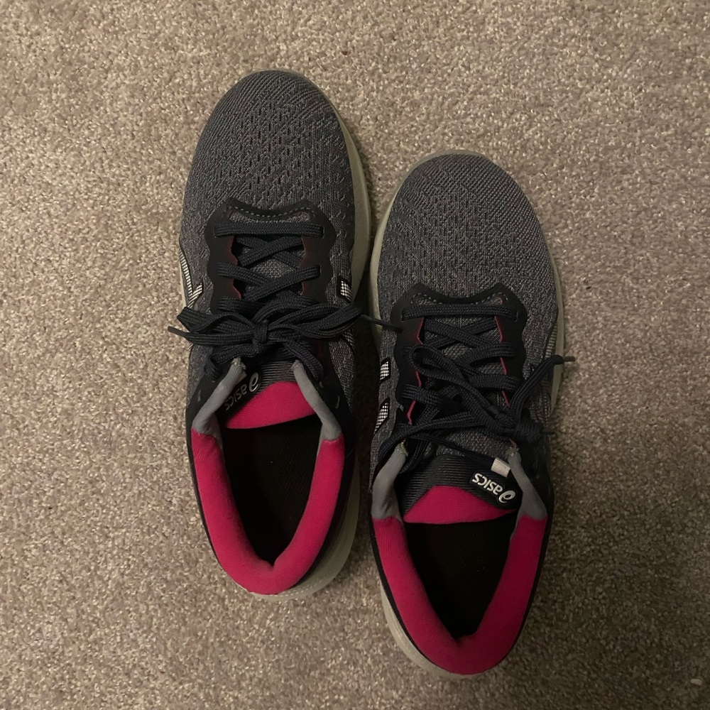ASICS Brand New Pink and Dark gray Size 7.5